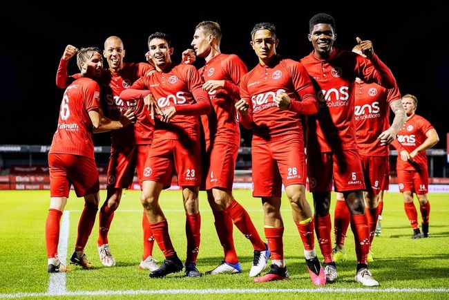 注和欢呼 注和欢呼